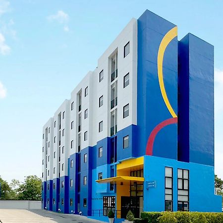 Hop Inn Nakhon Si Thammarat Zewnętrze zdjęcie