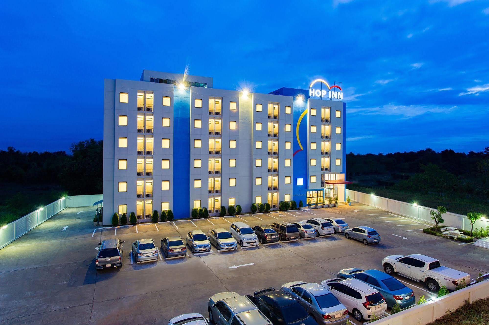 Hop Inn Nakhon Si Thammarat Zewnętrze zdjęcie
